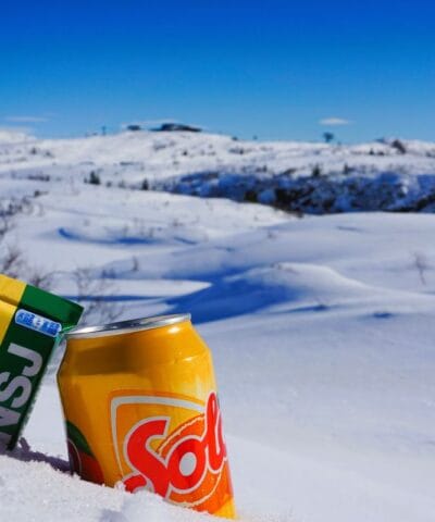 Kvikklunsj og Solo i påskesola.